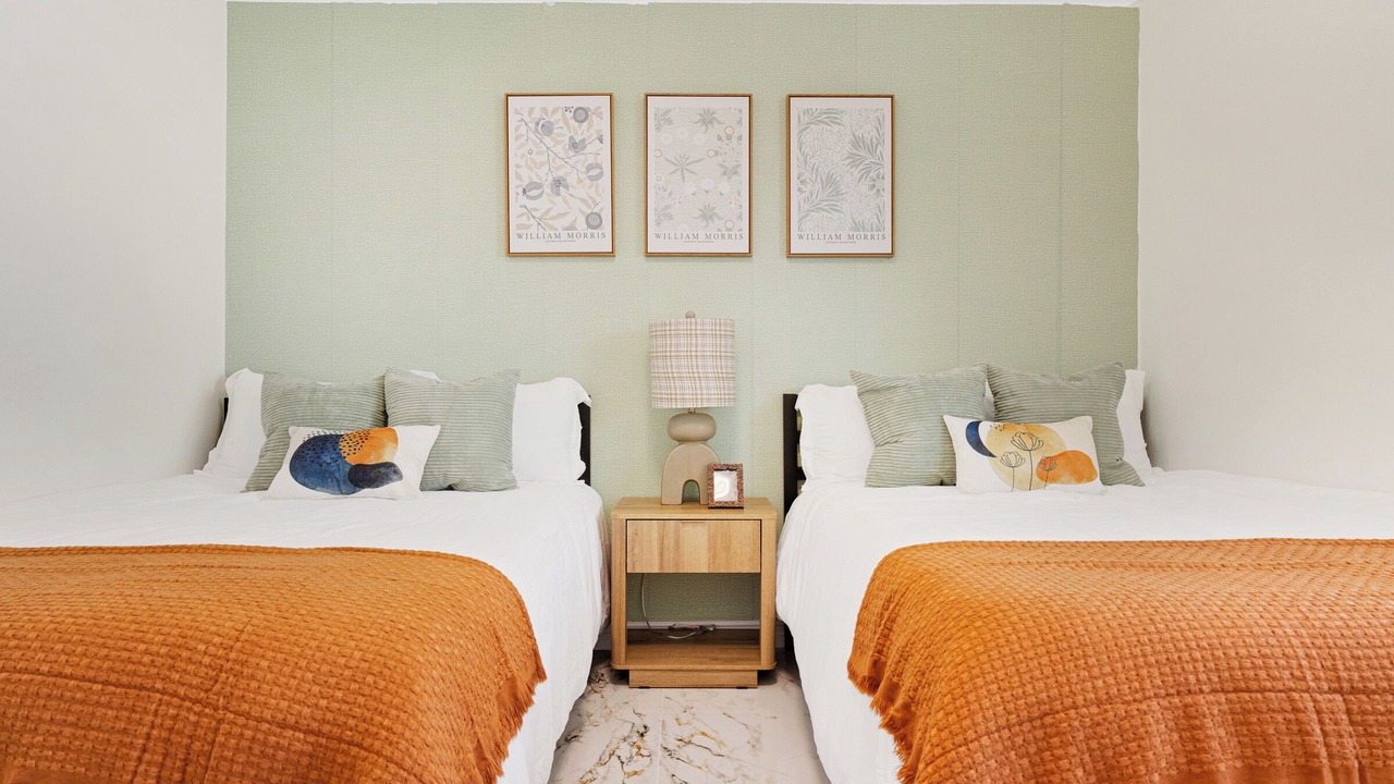 Photo of Bedroom in Midway City