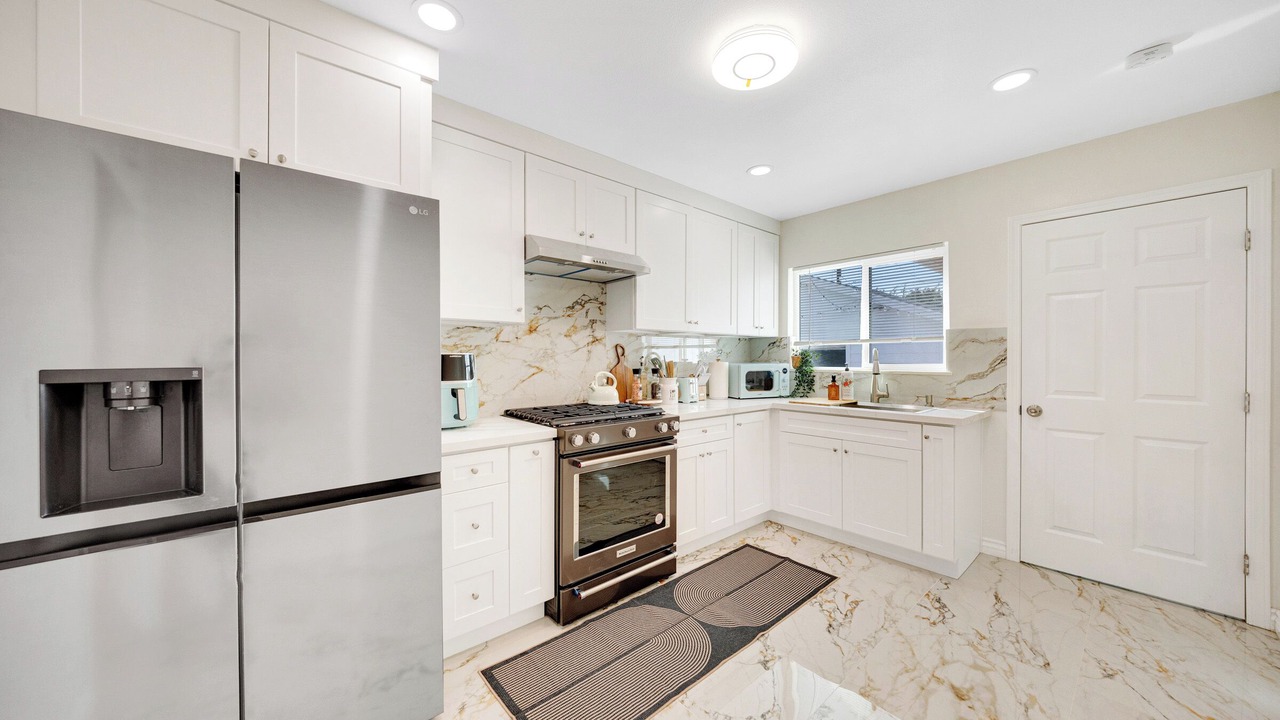 Photo of Kitchen in Midway City