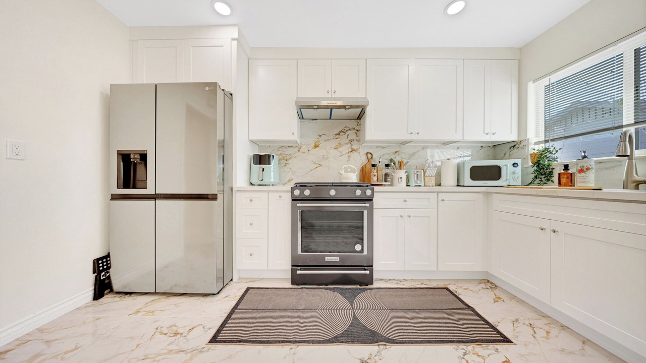 Photo of Kitchen in Midway City