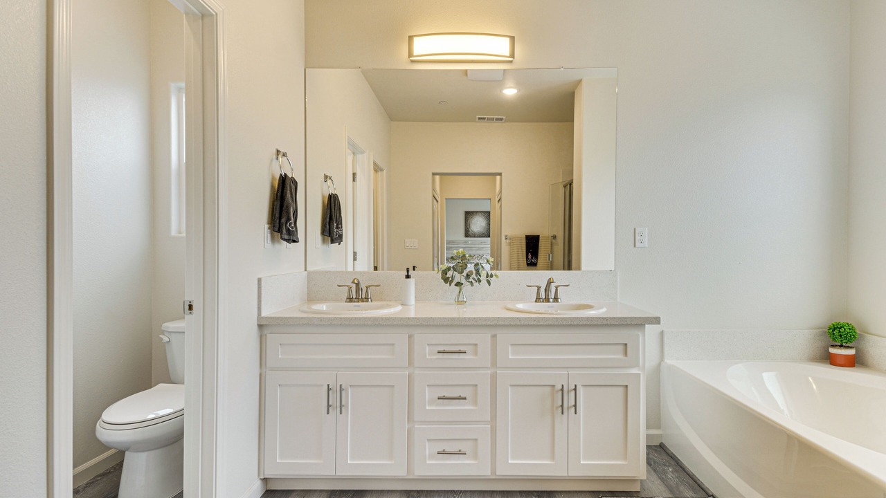 Photo of Bathroom in Chowchilla