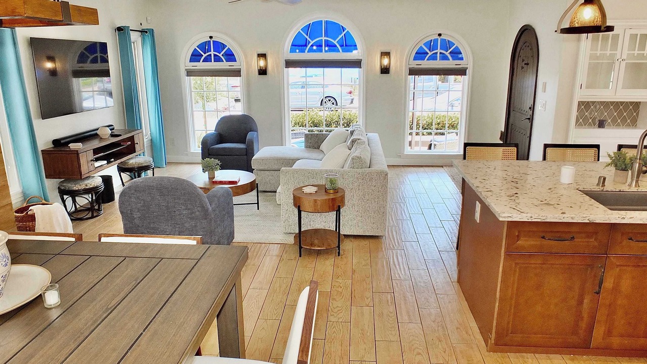 Photo of Bedroom in Belmont Shore