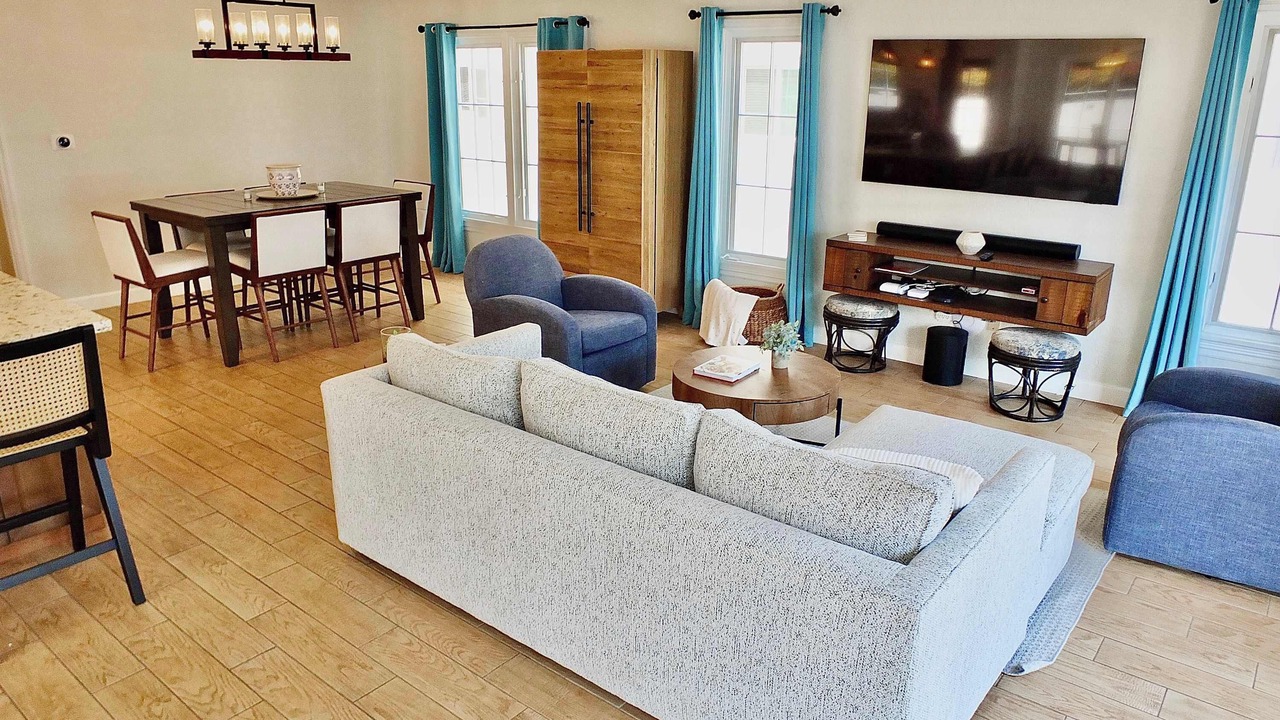 Photo of Bedroom in Belmont Shore