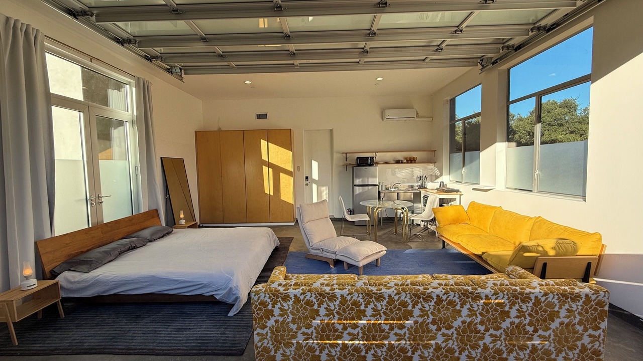 Photo of Livingroom in Topanga