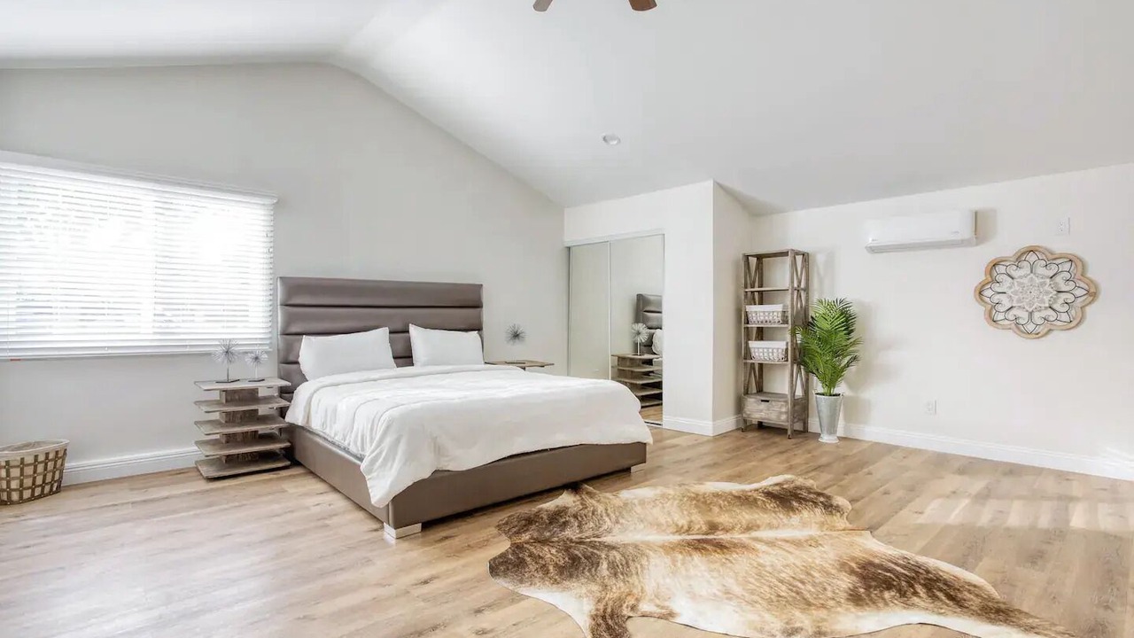 Photo of Bedroom in Orange