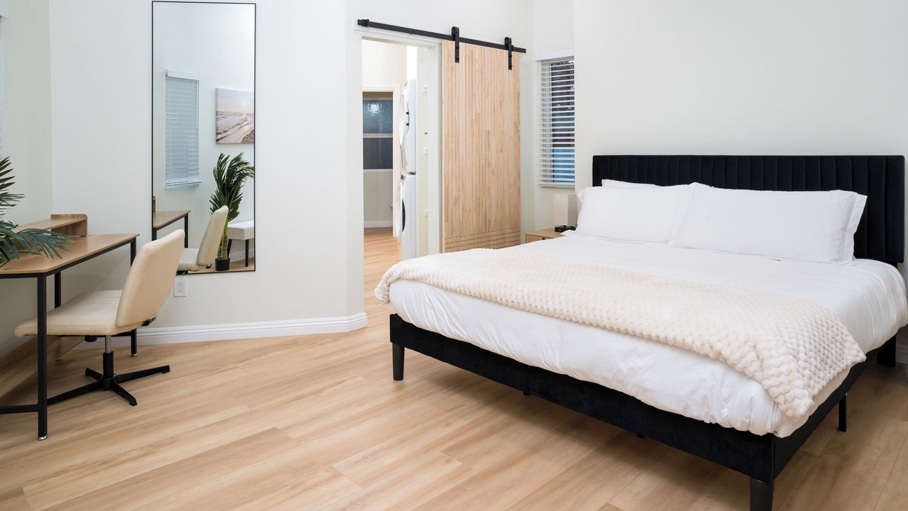 Photo of Bedroom in Clairemont Mesa West