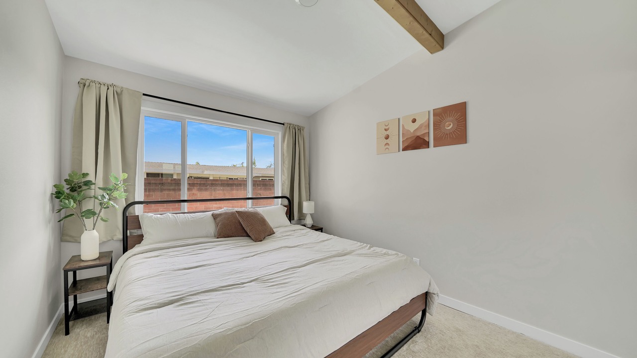 Photo of Bedroom in Northwest Anaheim