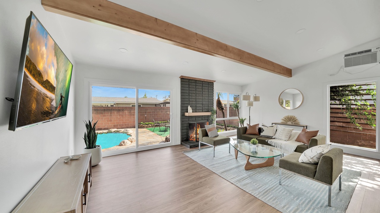 Photo of Livingroom in Northwest Anaheim