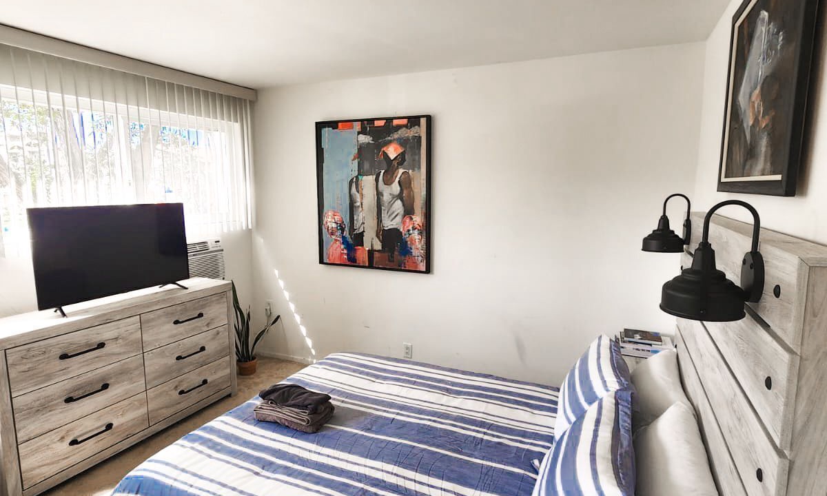 Photo of Bedroom in Hollywood Hills West