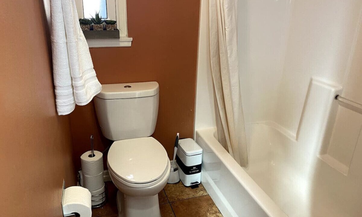 Photo of Bathroom in Northwest San Pedro