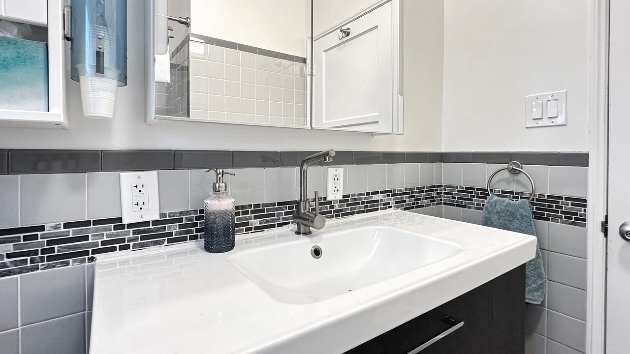 Photo of Bathroom in West Los Angeles