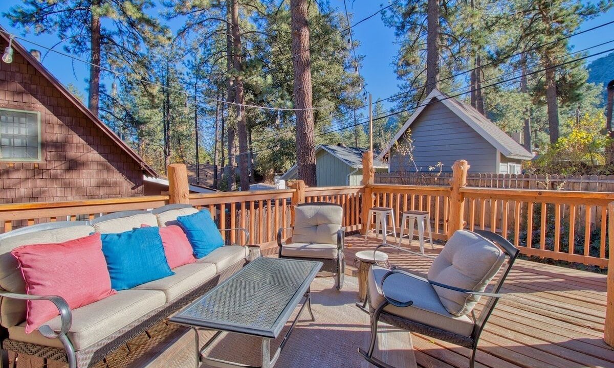 Photo of Patio Balcony in Wrightwood
