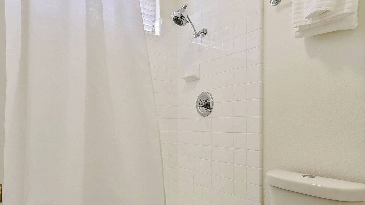 Photo of Bathroom in Orange