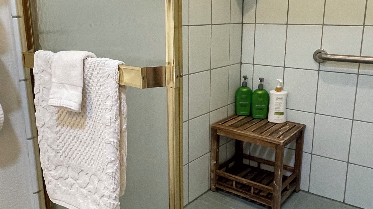 Photo of Bathroom in Moorpark