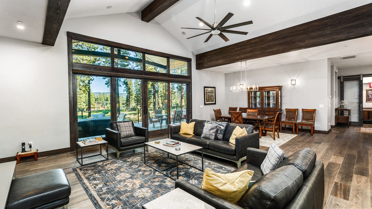 Photo of Livingroom in Ponderosa Palisades