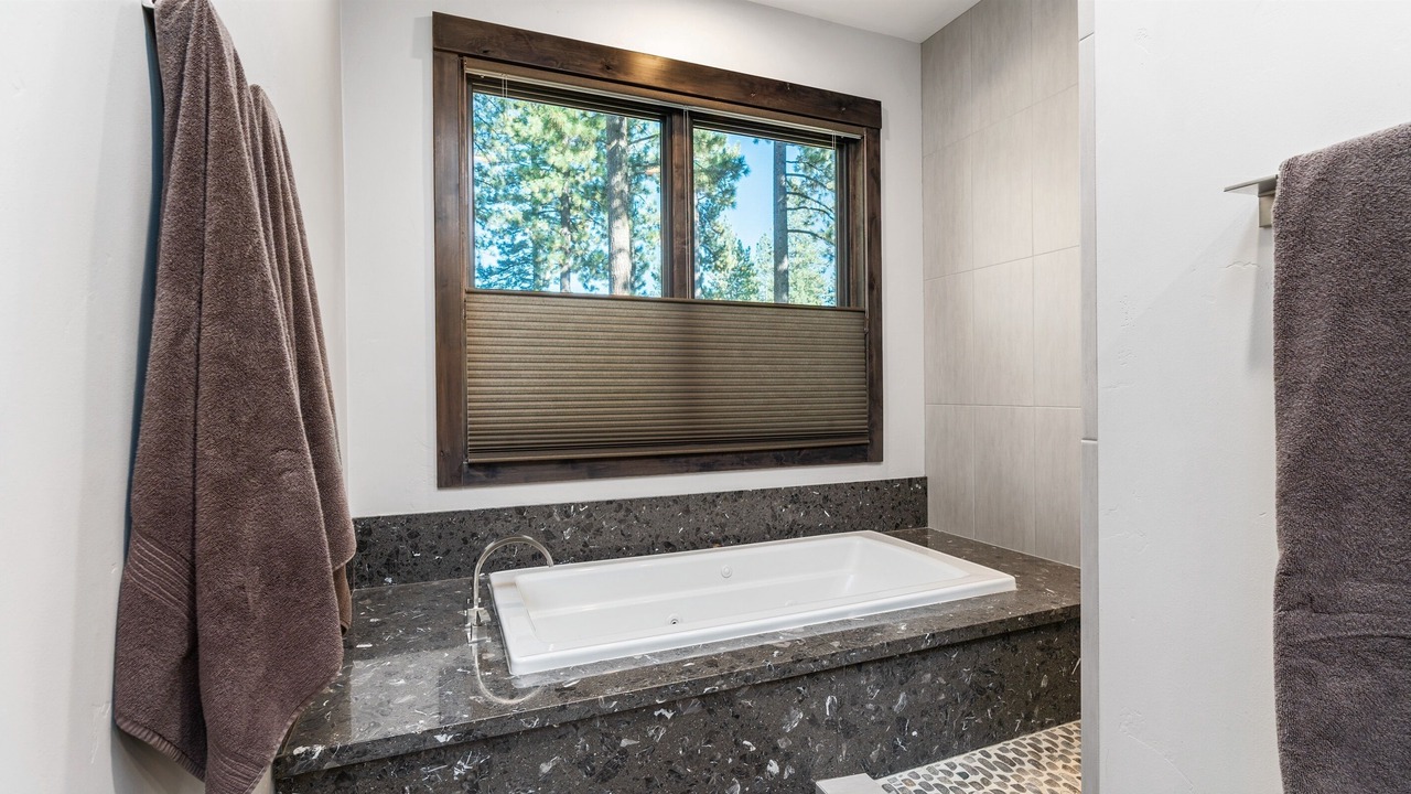 Photo of Bathroom in Ponderosa Palisades