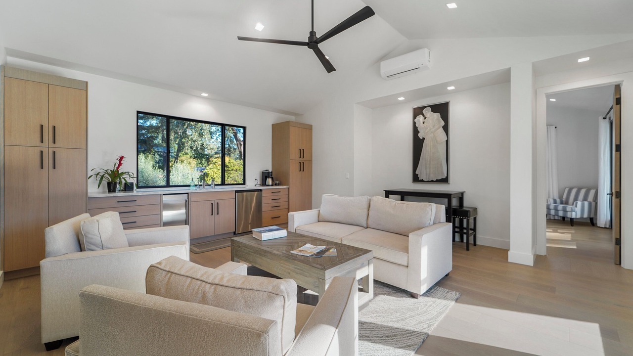 Photo of Livingroom in Napa
