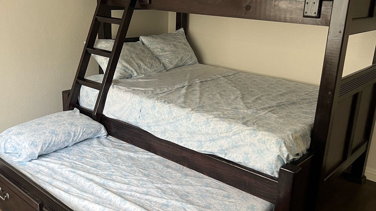Photo of Bedroom in Lake Elsinore