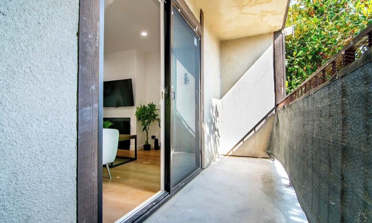 Photo of Patio Balcony in Van Nuys