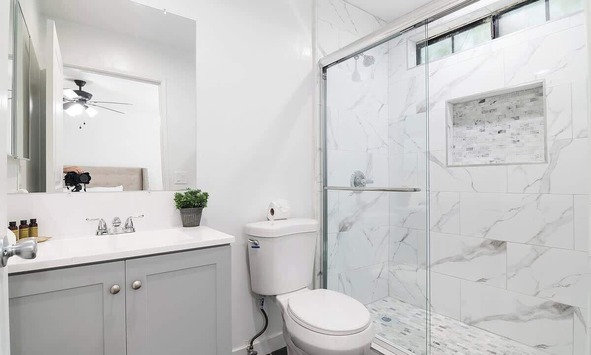 Photo of Bathroom in Van Nuys