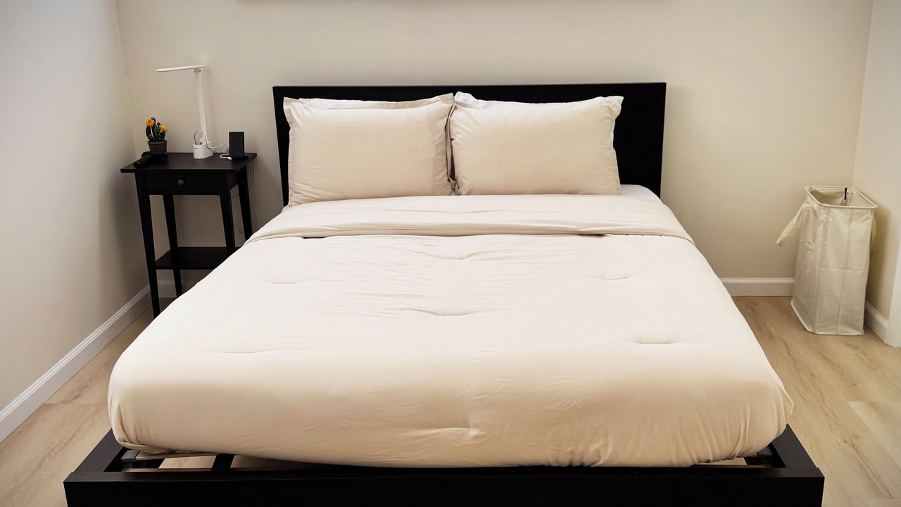 Photo of Bedroom in Del Aire