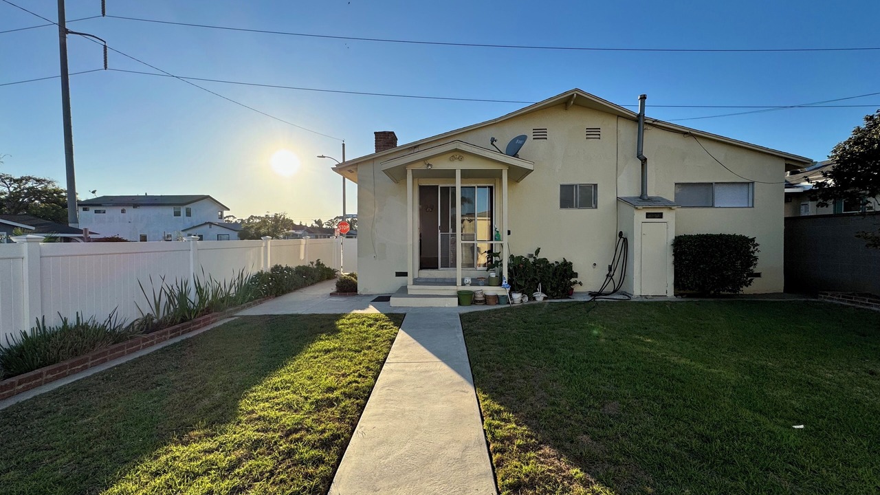 Photo of Outdoor in Del Aire