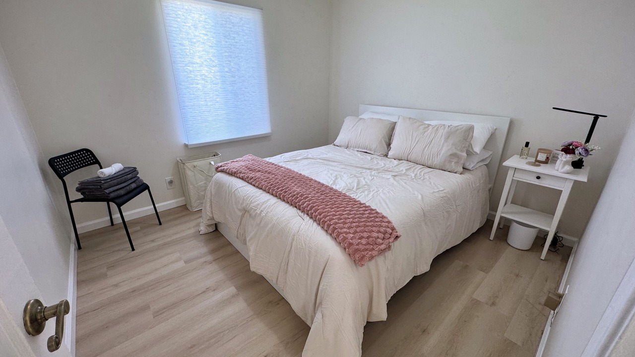 Photo of Bedroom in Del Aire