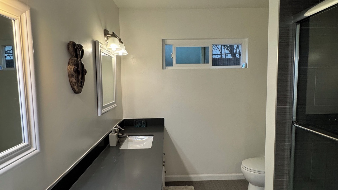 Photo of Bathroom in North Arroyo
