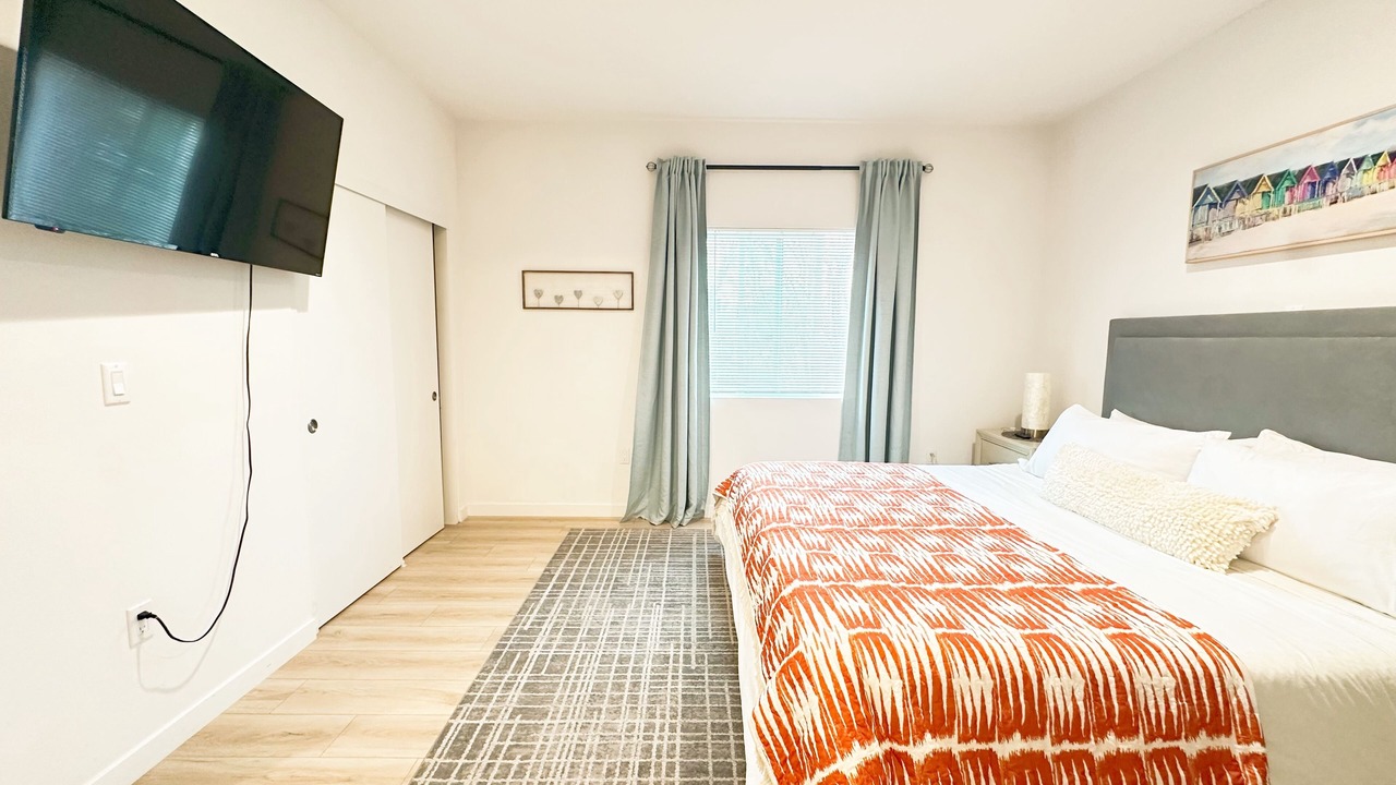 Photo of Bedroom in Westmont