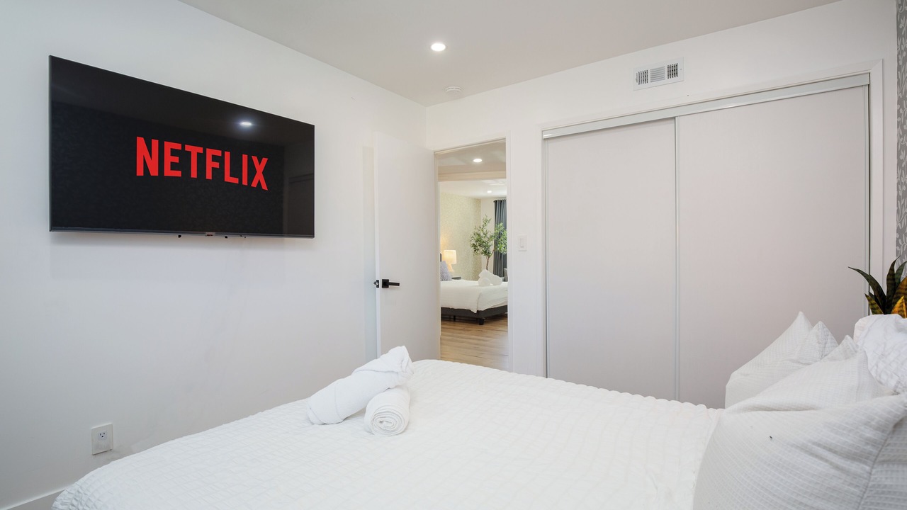 Photo of Bedroom in Midway City