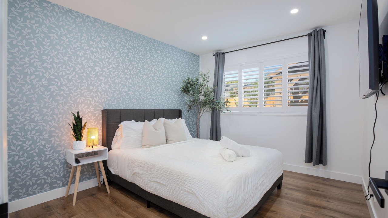 Photo of Bedroom in Midway City