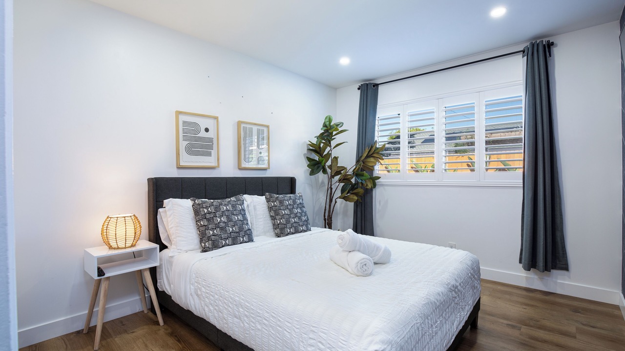 Photo of Bedroom in Midway City