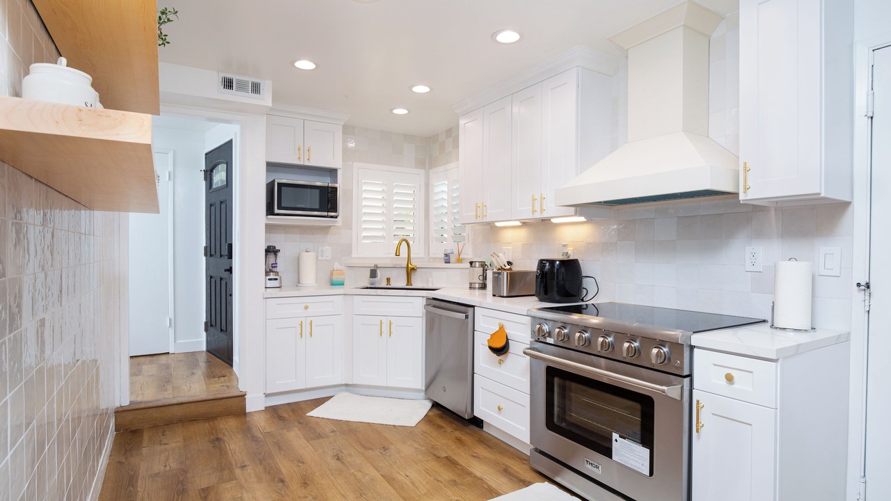 Photo of Kitchen in Midway City