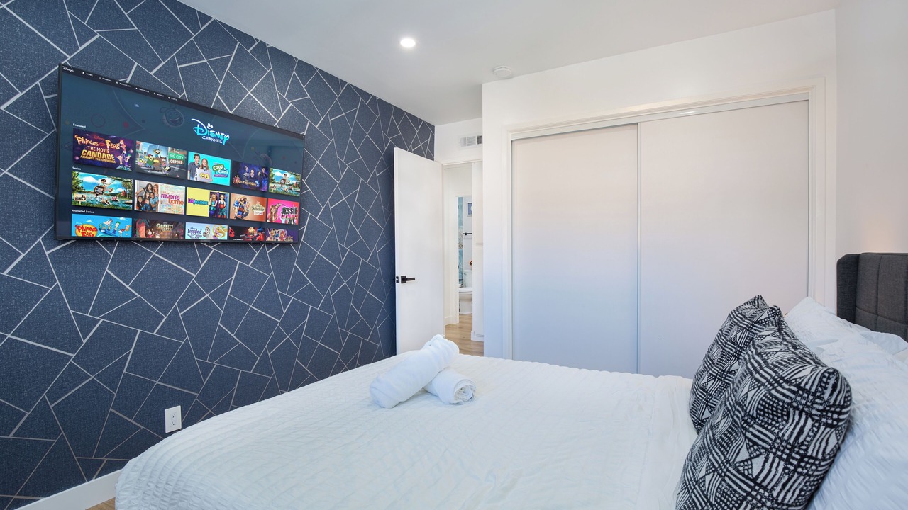 Photo of Bedroom in Midway City