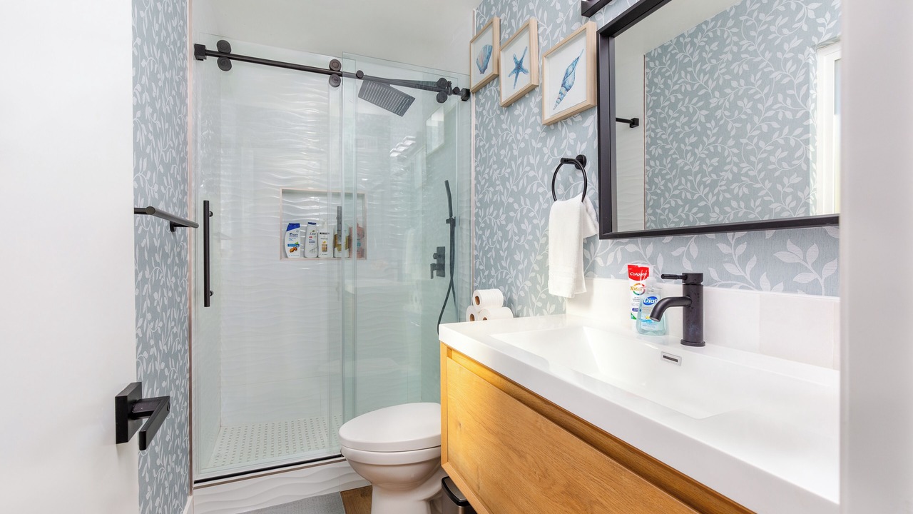 Photo of Bathroom in Midway City