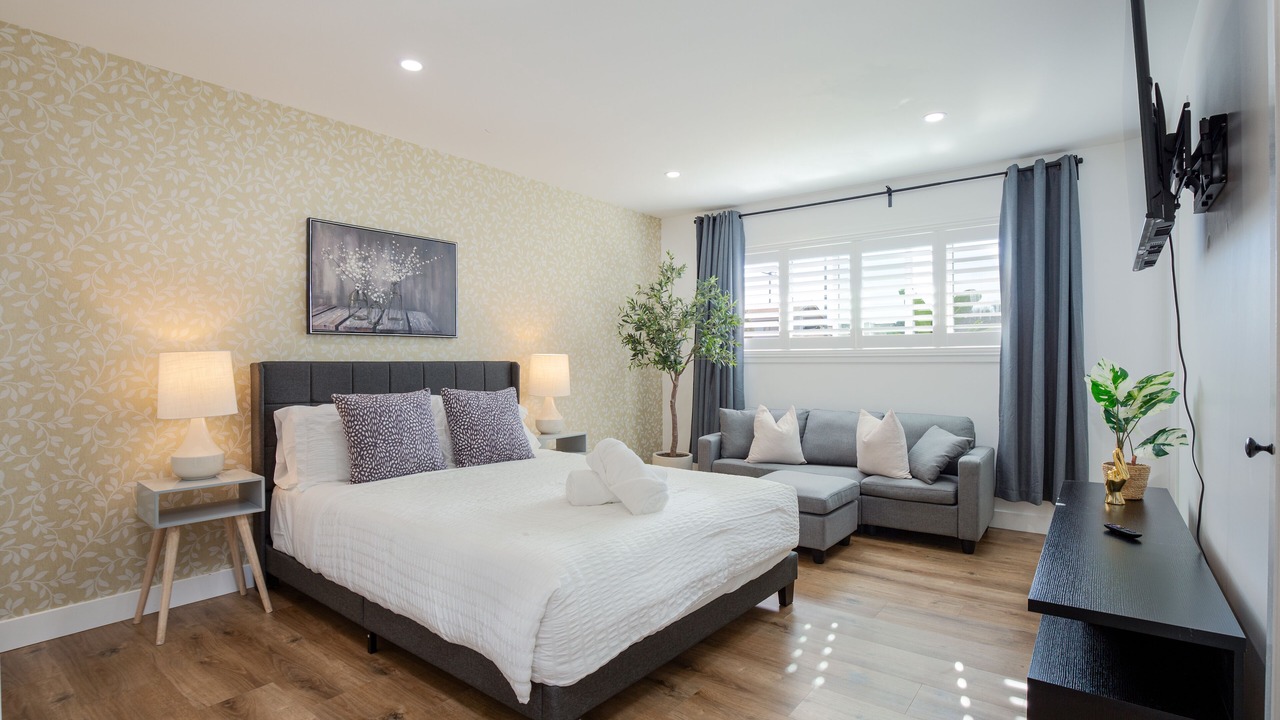 Photo of Bedroom in Midway City
