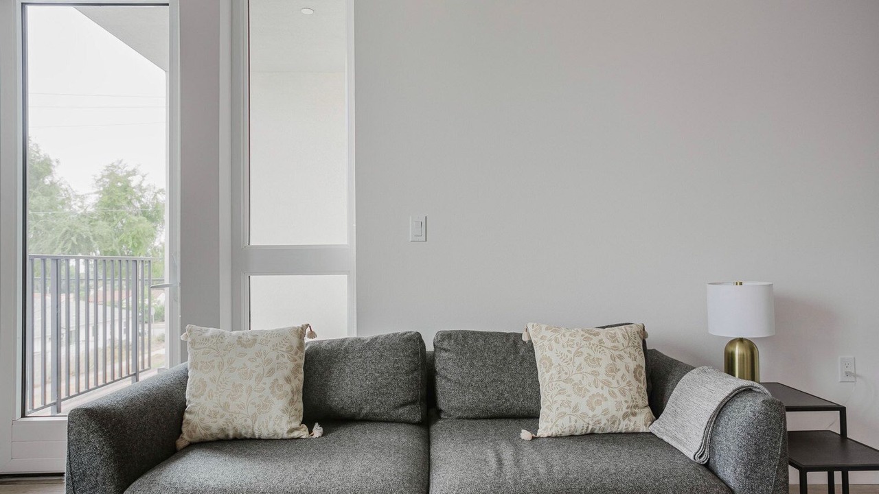 Photo of Livingroom in East Pasadena