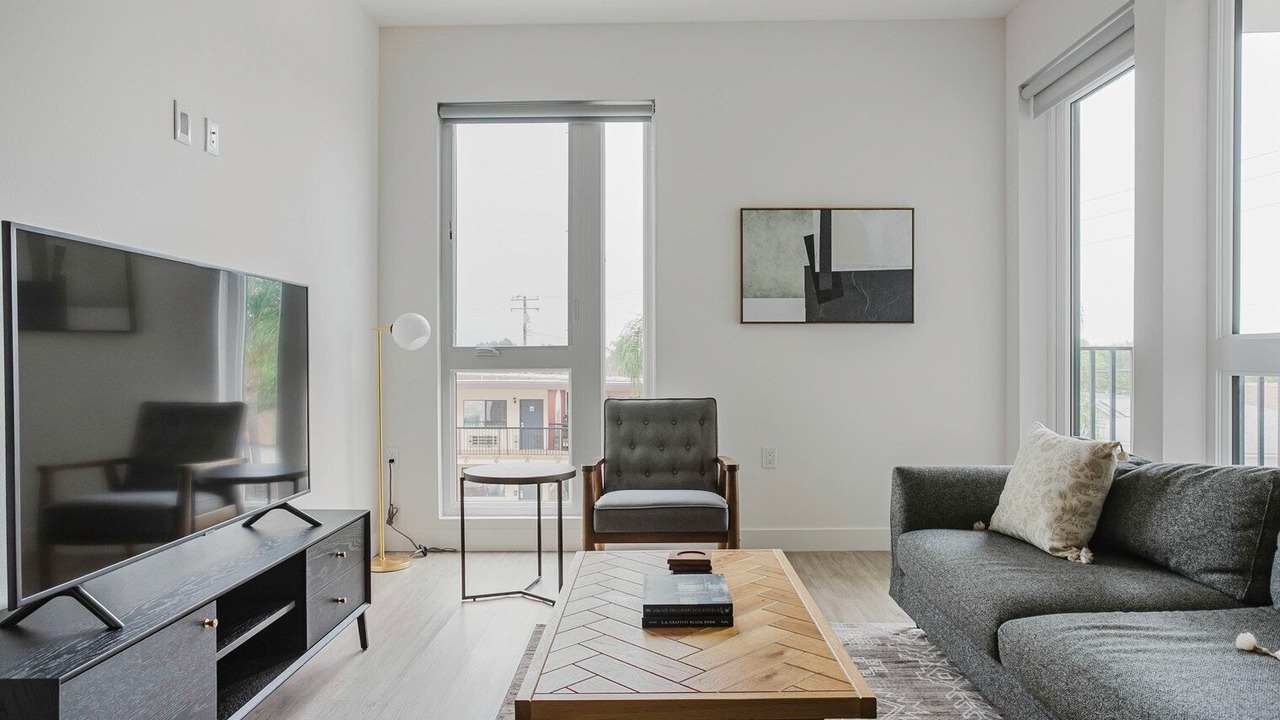 Photo of Livingroom in East Pasadena