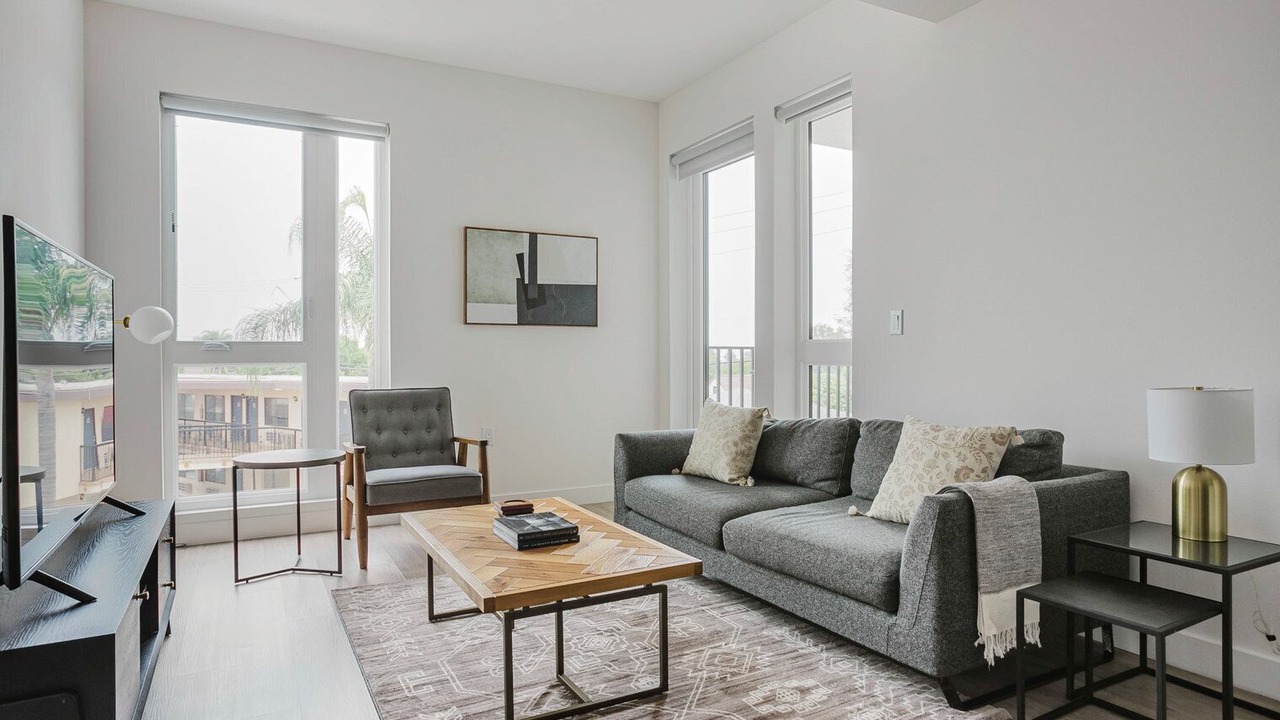 Photo of Livingroom in East Pasadena