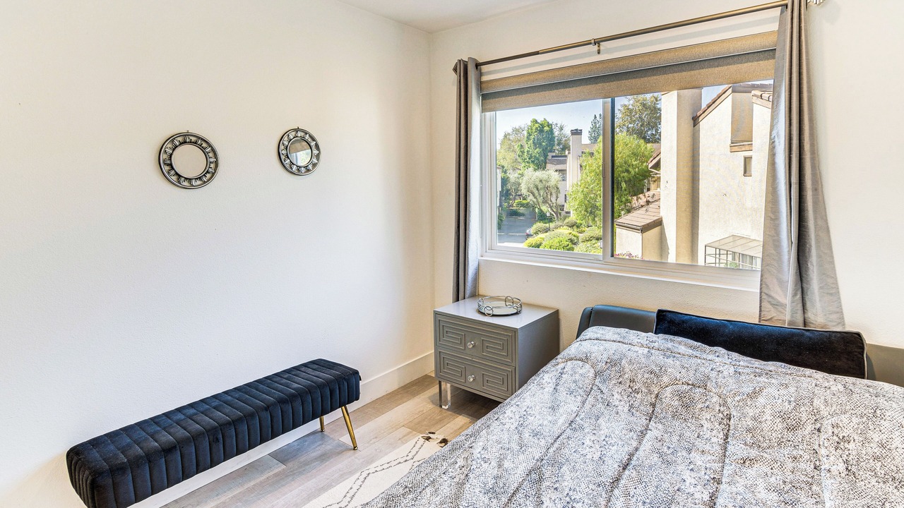 Photo of Bedroom in Warner Center