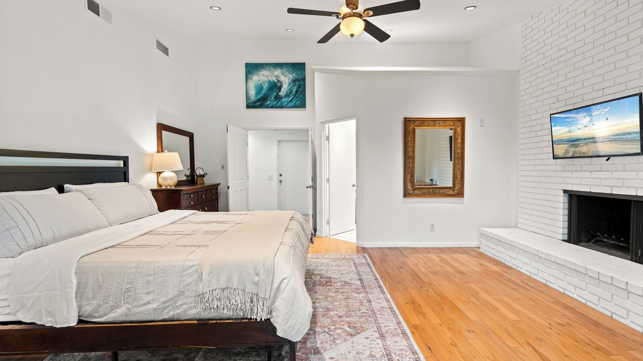 Photo of Bedroom in Topanga