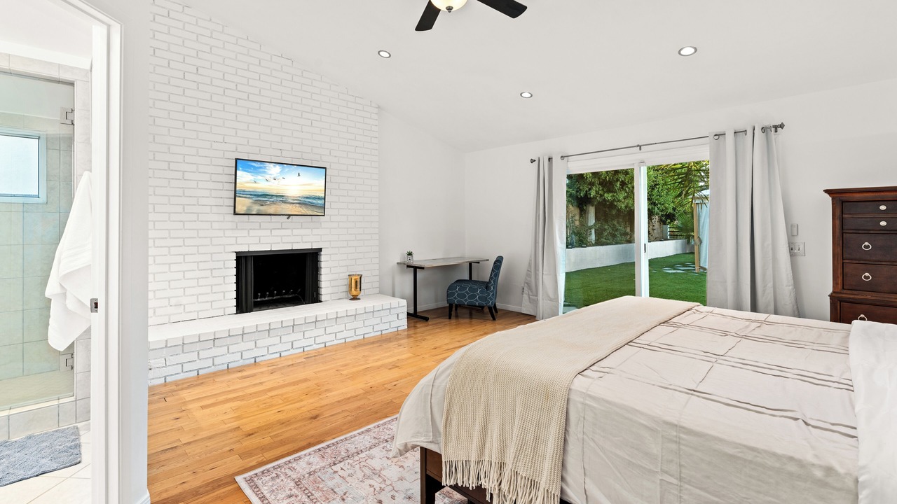 Photo of Bedroom in Topanga