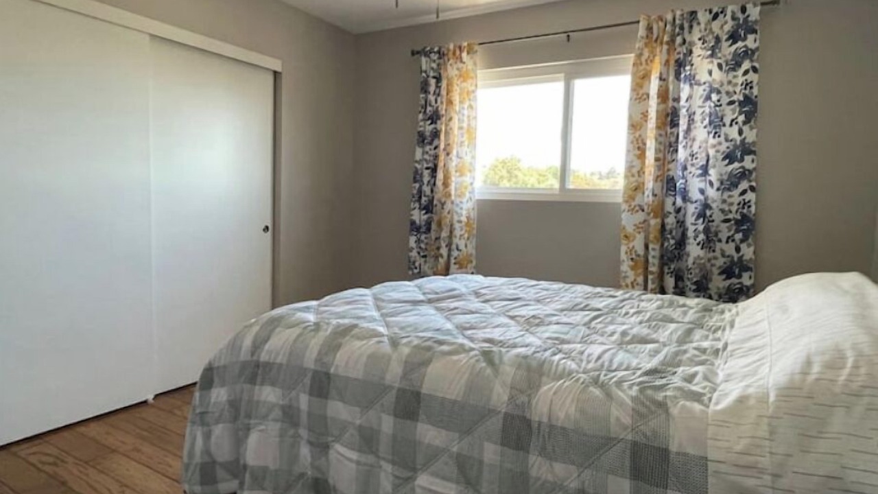 Photo of Bedroom in Winter Gardens