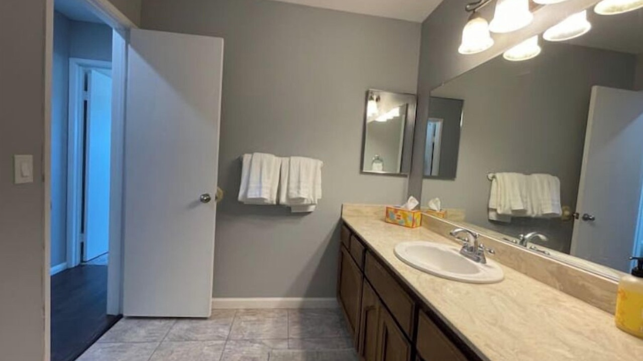 Photo of Bathroom in Winter Gardens