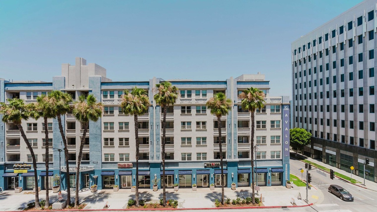Photo of Outdoor in Mid-Wilshire
