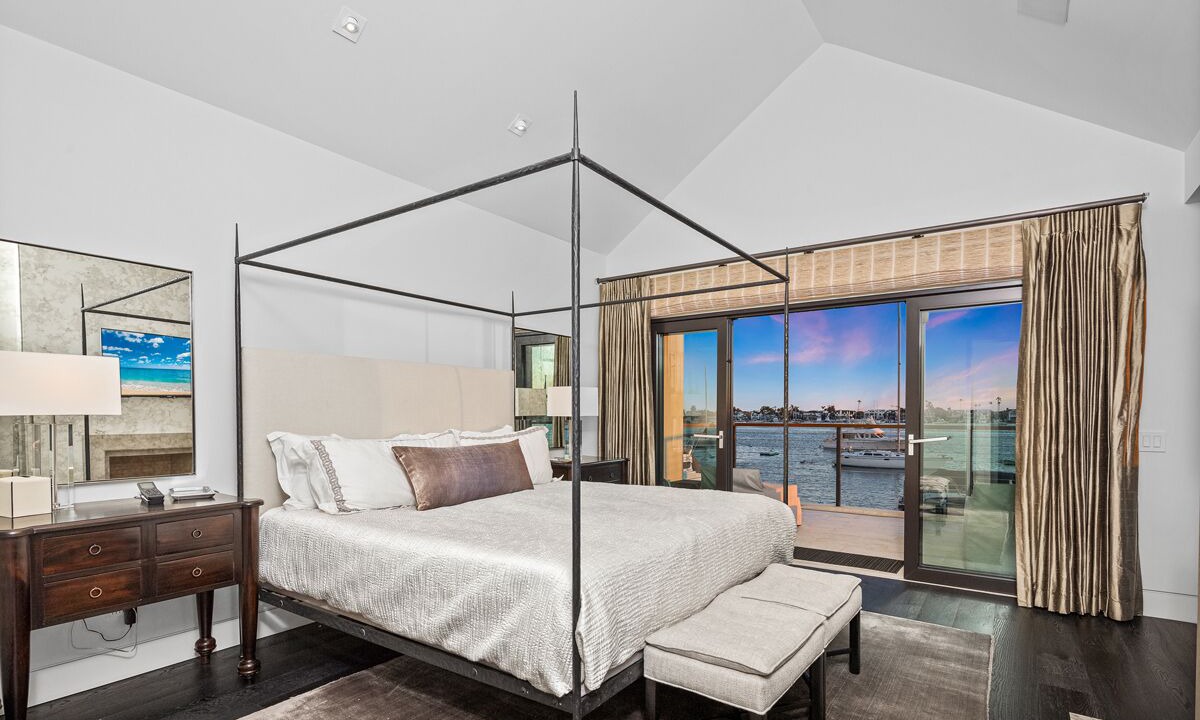 Photo of Bedroom in Balboa Island