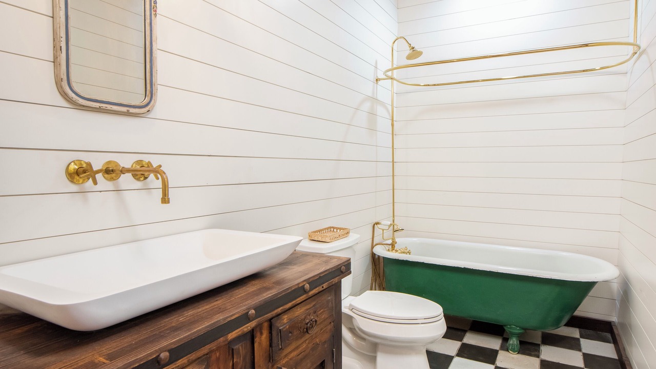 Photo of Bathroom in Lompoc