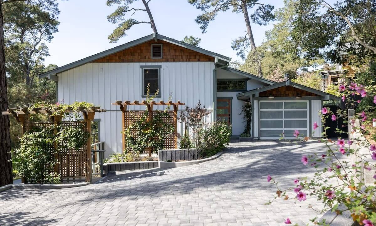 Photo of Outdoor in Monterey