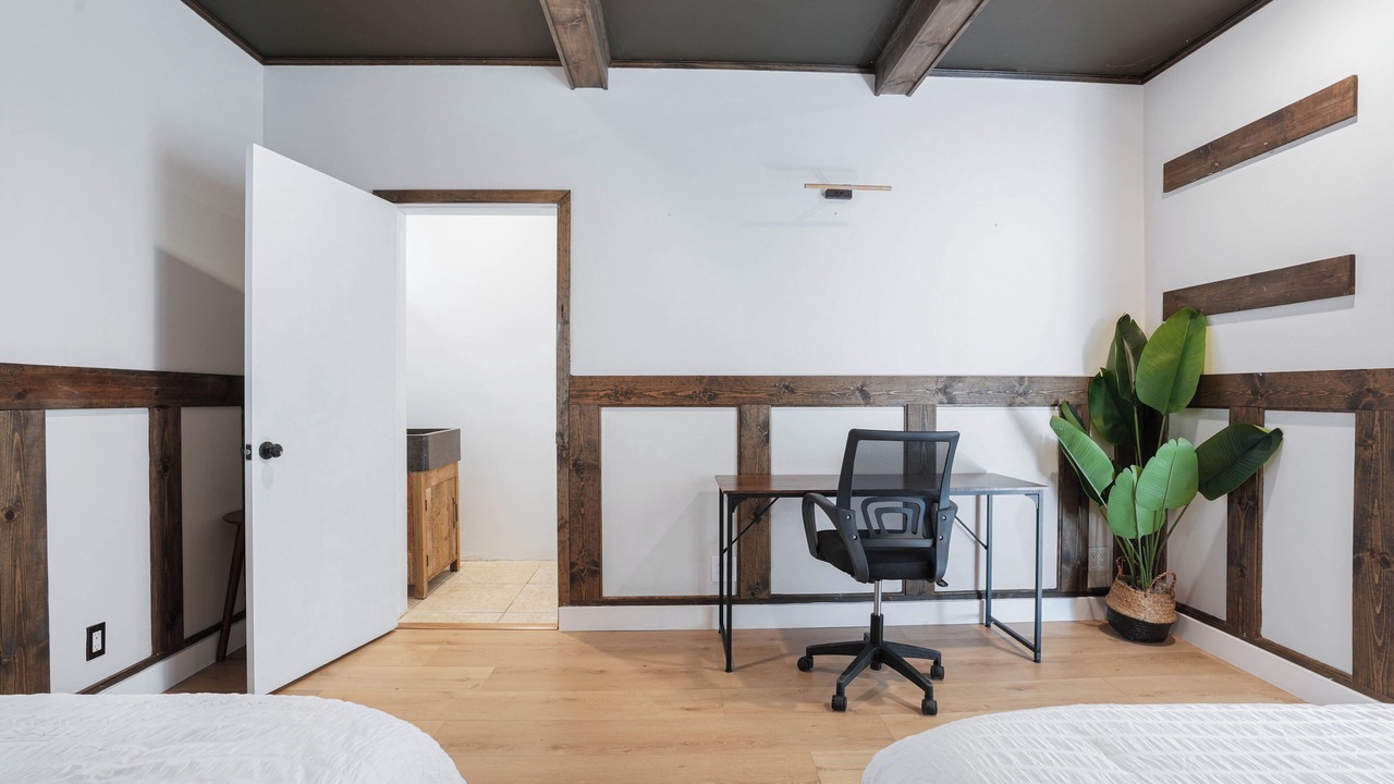 Photo of Bedroom in Crescenta Highlands