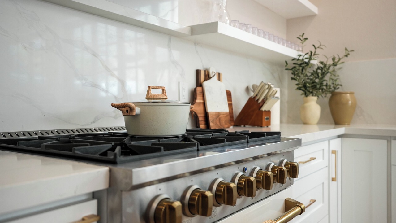 Photo of Kitchen in Crescenta Highlands