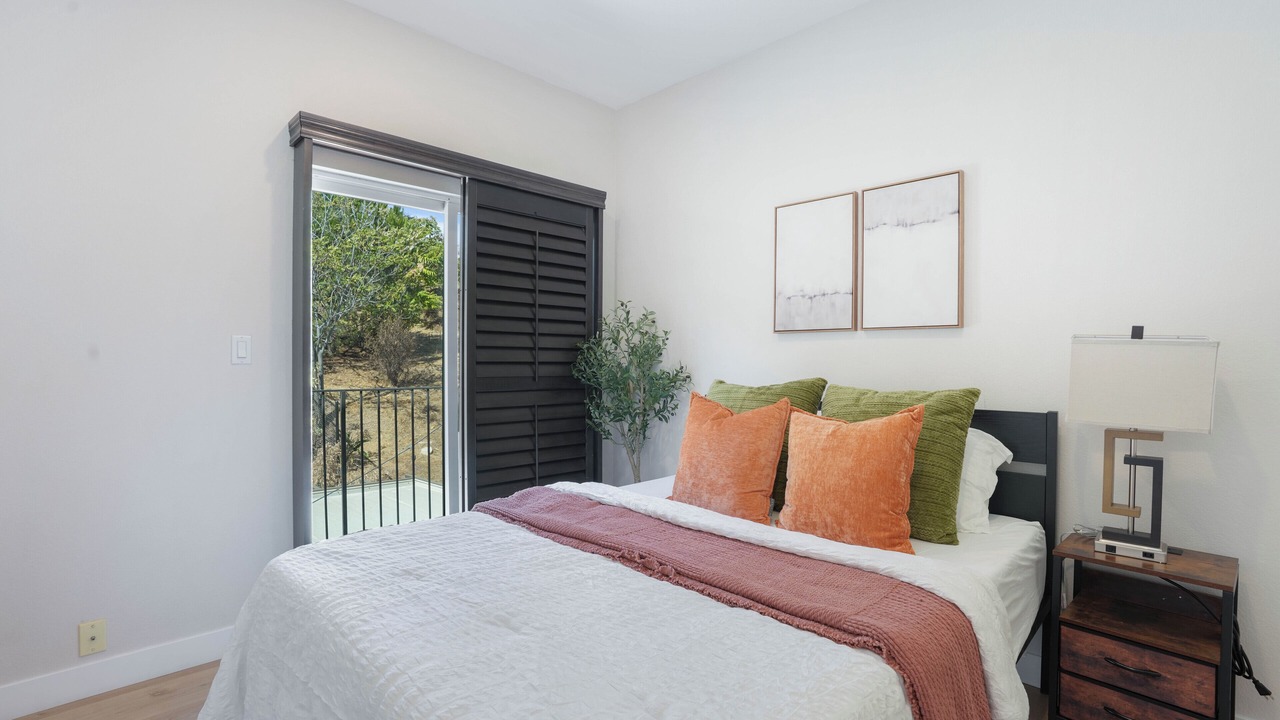 Photo of Bedroom in Crescenta Highlands